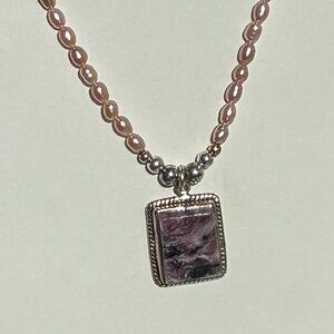 Sterling Silver and fresh water pearls necklace.